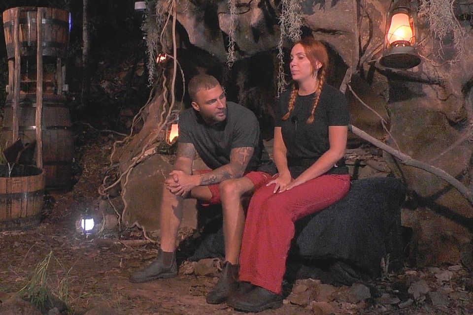 Tag 7 im Dschungelcamp: Filip und Tara sprechen sich über ihre Gefühle aus. Filip und Tara sprechen sich über ihre Gefühle aus.
