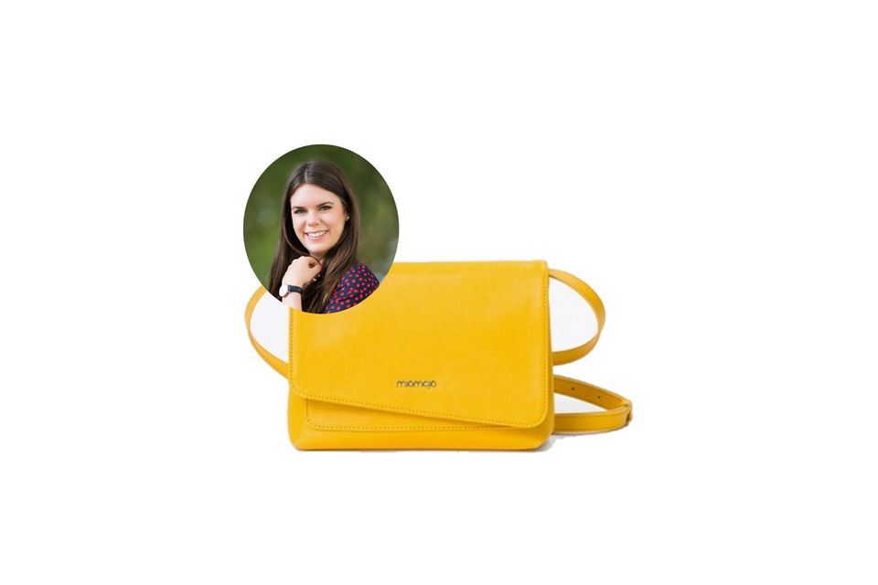 Mode- und Beauty-Redakteurin Jessica hat sich in die gelbe Tasche von Miomojo verliebt. 