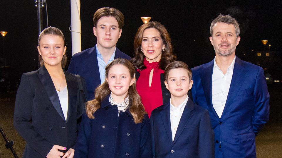 Die dänische Königsfamilie Prinz Frederik + Prinzessin Mary + Kinder
