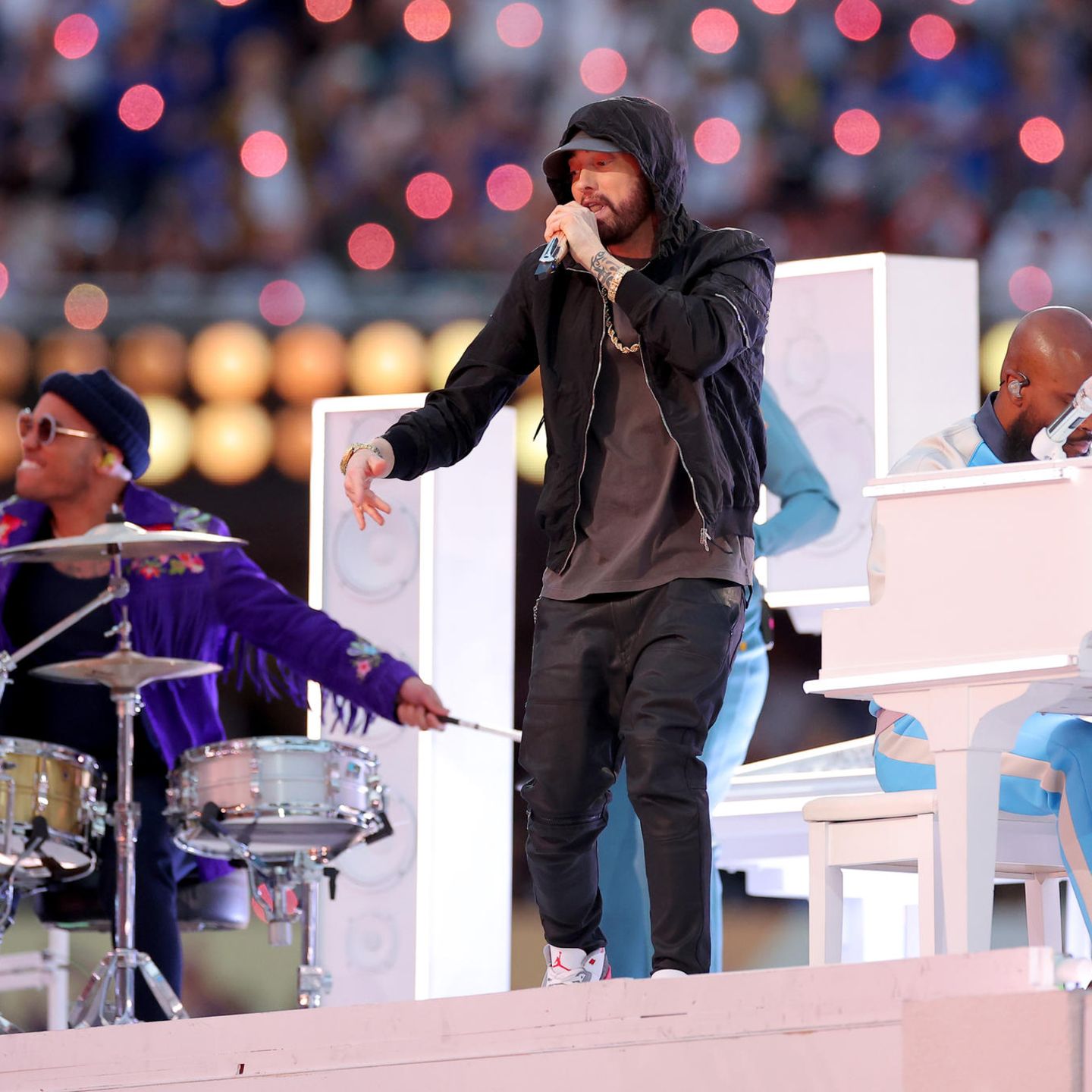 Eminems Kniefall und Tonprobleme – die Super-Bowl-Halbzeitshow