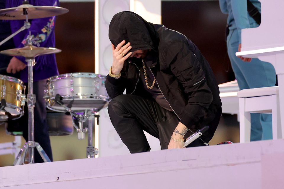 Mit dem Kniefall setzt Eminem ein Zeichen gegen Rassismus
