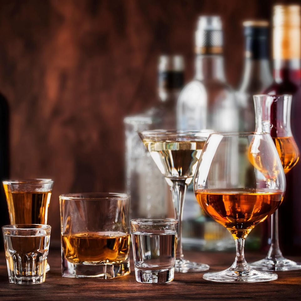 Mythos Verdauungsschnaps: Fördert Alkohol nach dem Essen wirklich die Verdauung?