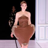 Gigi Hadid bei der Moschino Fall/Winter 2022/2023 Show in Mailand.