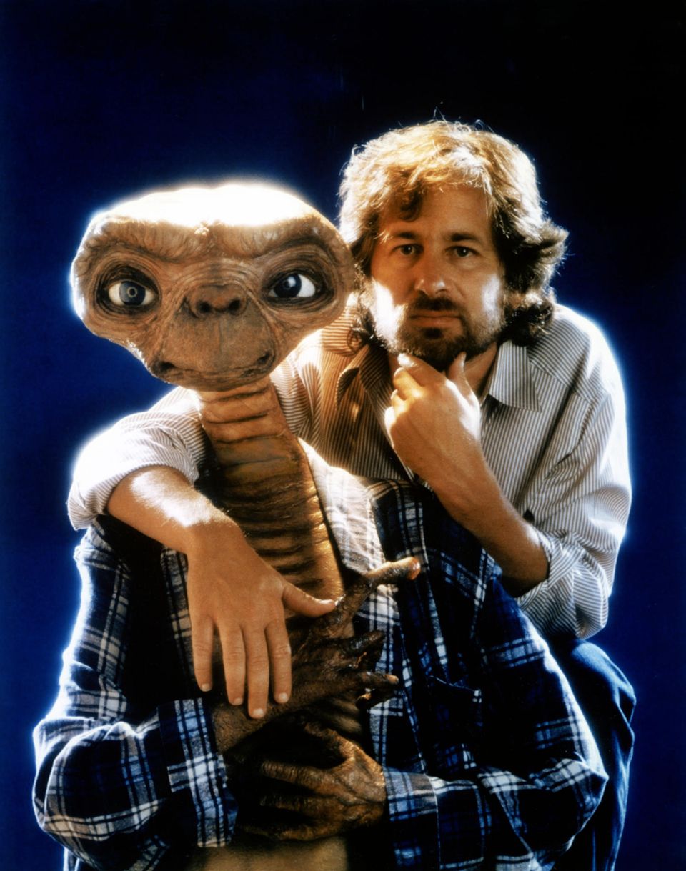 40 Jahre "E.T.": Steven Spielberg mit E.T. 40 Jahre "E.T.": Steven Spielberg mit E.T.