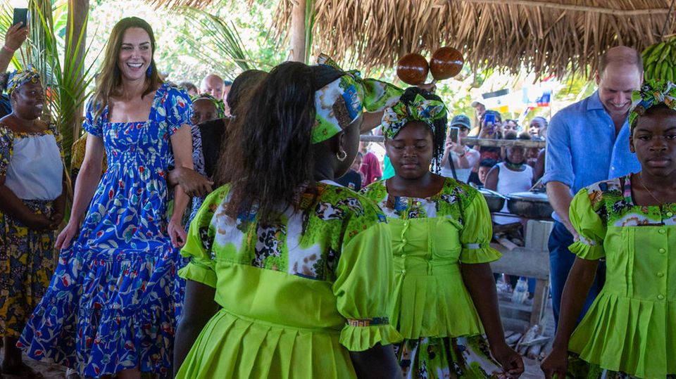 Herzogin Catherine + Prinz William Herzogin Catherine beim Besuch des Festival of Garifuna Culture in Hopkins im Rahmen des Besuch des Herzogspaares von Cambridge in Belize anlässlich des Platin-Jubiläumsjahres der Queen, Tag 2, Belize, 20. März 2022.