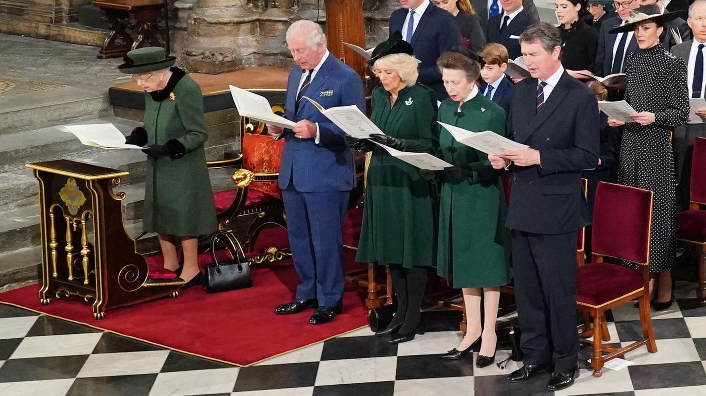 Queen Elizabeth, Camilla and Letizia at memorial: This is why royal guests wore green