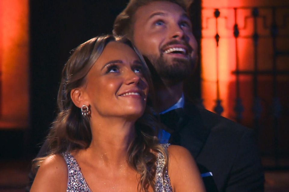 Der Bachelor 2022: Dominik und Anna im Interview | GALA.de