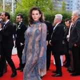 Graue Maus? Von wegen! Im sexy Spitzenkleid mit Schleppe gibt sich Ruby O. Fee auf dem Red Carpet des Deutschen Filmpreises ausgesprochen verführerisch.
