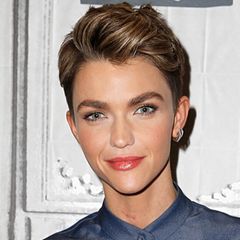 Ruby Rippen Unglücklicher Sturz am eigenen Pool: Ruby Rose bricht sich mehrere ...