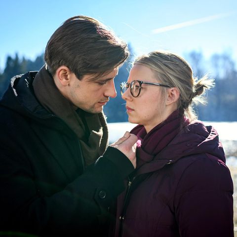"Sturm der Liebe": Paul und Josie küssen sich