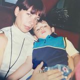 Kinderfotos: Camila Cabello mit ihrer Mutter