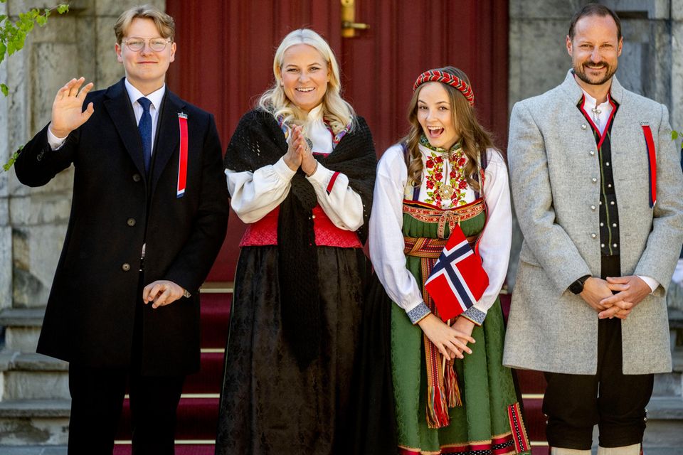 V.l.n.r.: Prinz Sverre Magnus, Prinzessin Mette-Marit, Prinzessin Ingrid Alexandra und Prinz Haakon
