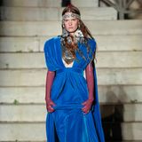 Auch mythische Designs mit Mittelaltereinfluss kommen auf den Laufsteg im Castel del Monte in Apulien.