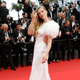 Cannes Red Carpet: Toni Garrn
