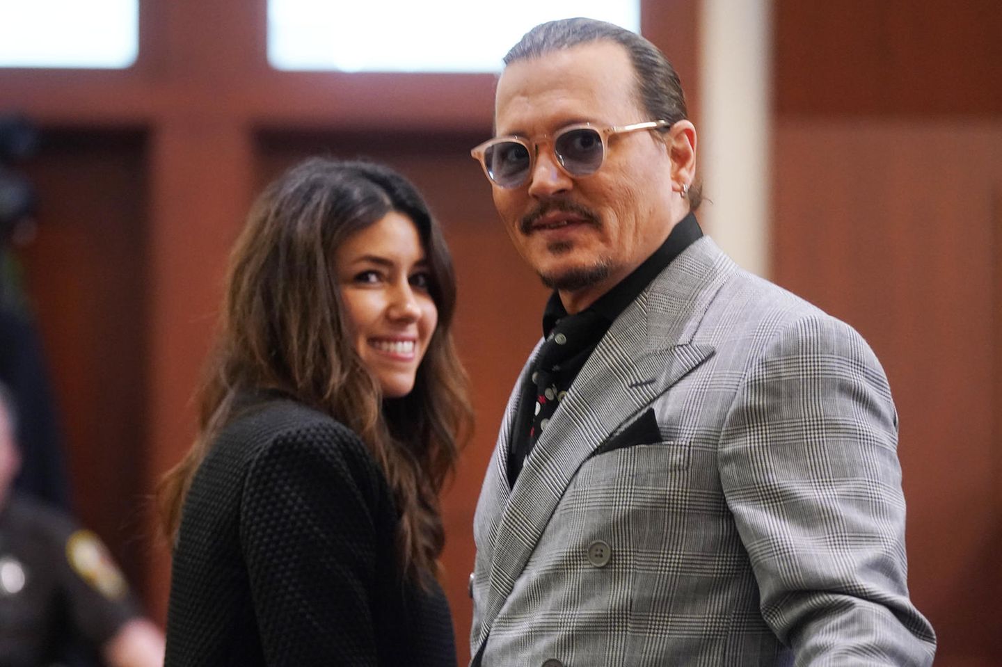 Johnny Depp mit seiner Anwältin Camille Vasquez