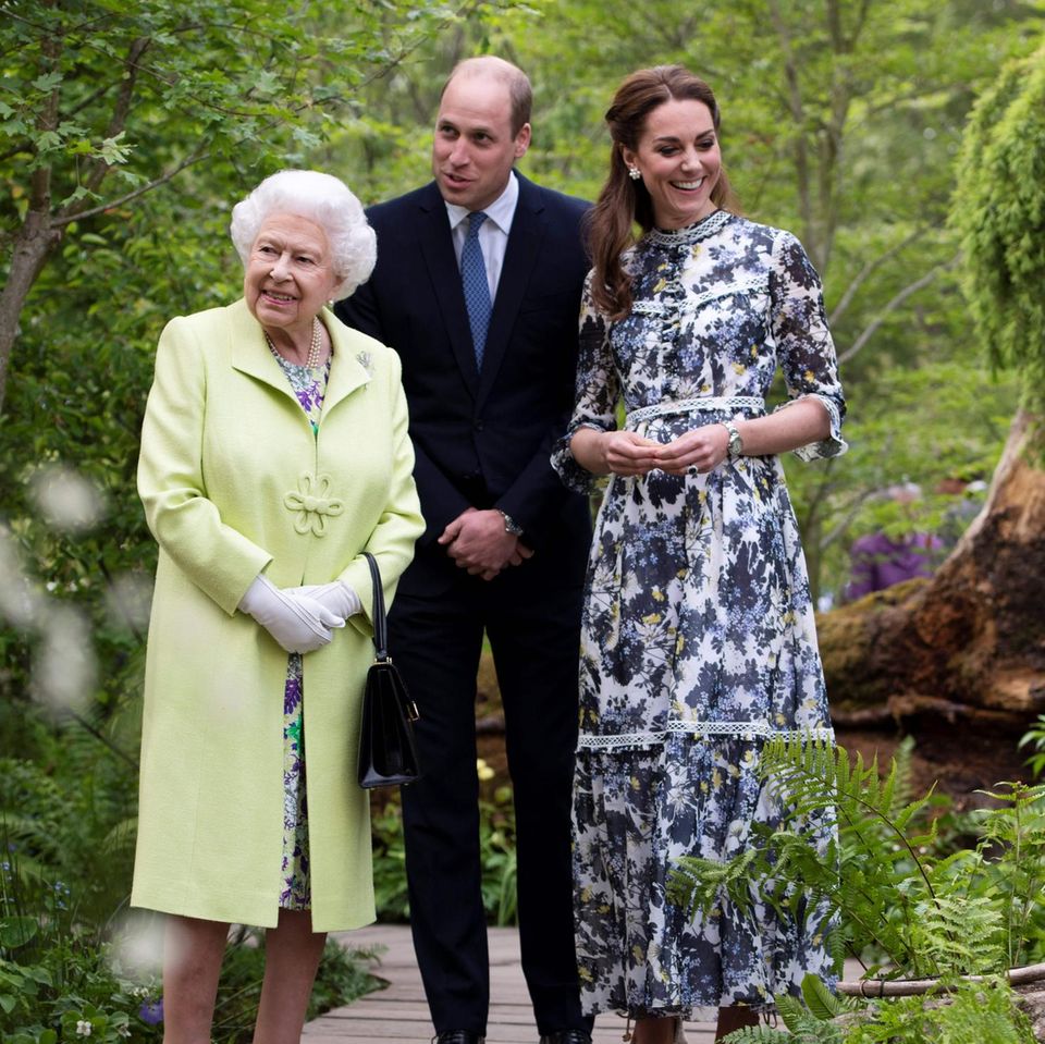 Queen Elizabeth, Prinz William und Herzogin Catherine