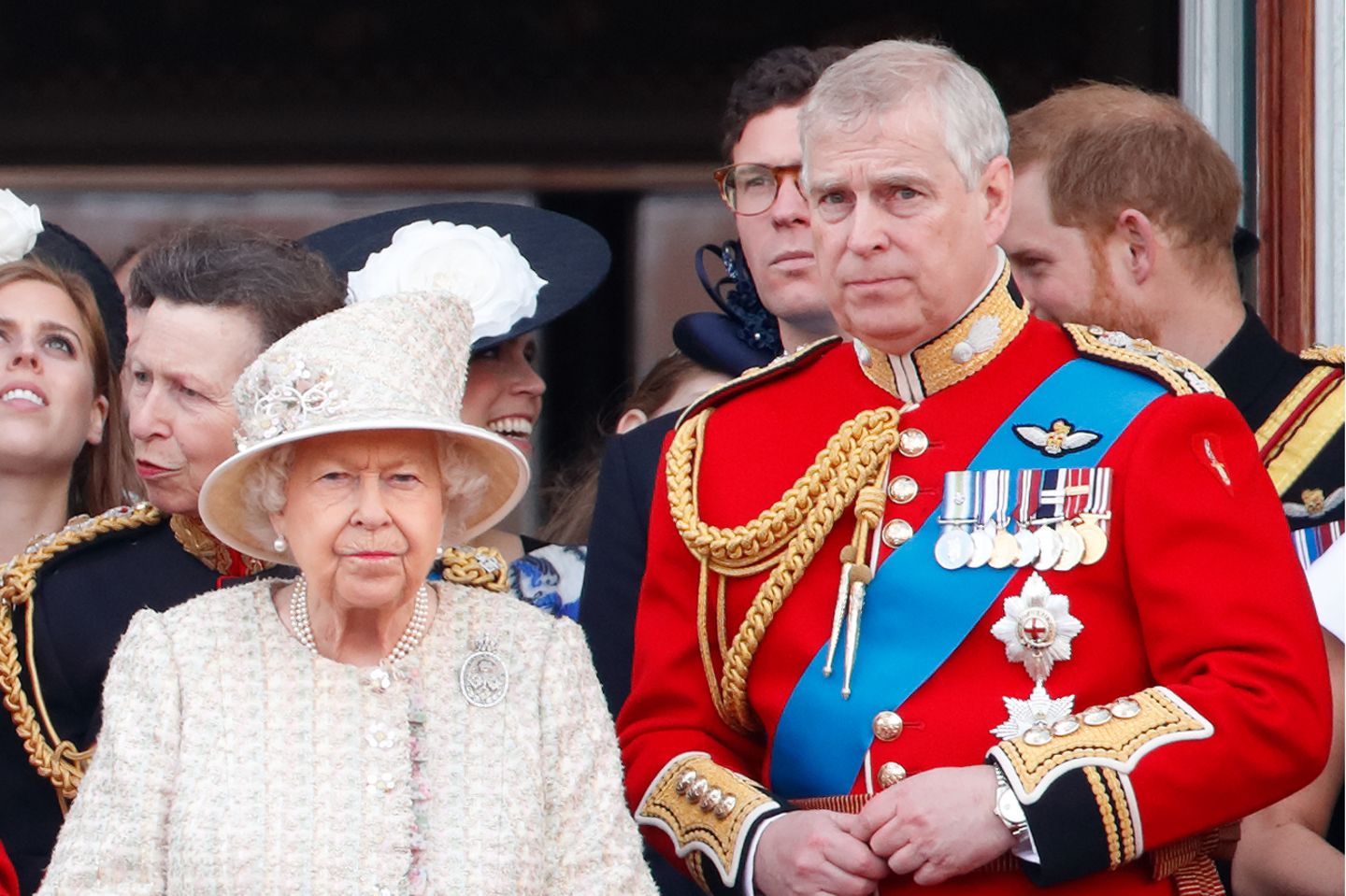 Noch 2019 stand Prinz Andrew bei der "Trooping the Colour"-Parade an der Seite von Queen Elizabeth auf dem Balkon des Buckinham Palasts.
