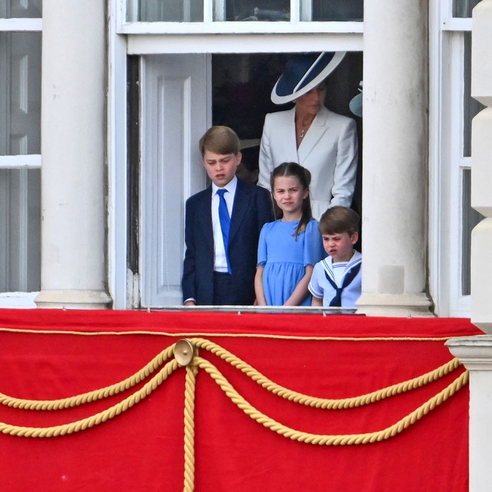 Prinz George, Prinzessin Charlotte und Prinz Louis mit ihrer Mutter Herzogin Catherine
