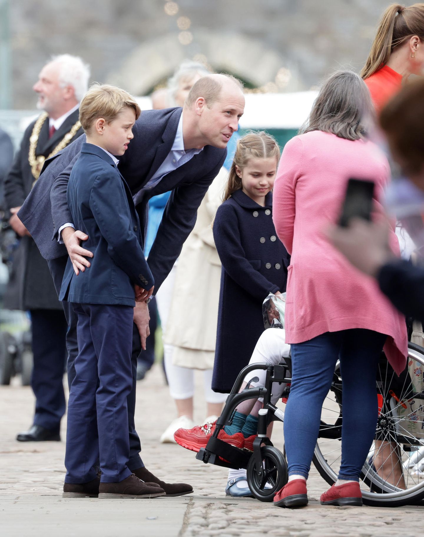 Queen Elizabeth: Die schönsten Bilder ihres 70. Thronjubiläums, Prinz William mit George und Charlotte