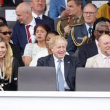 Queen Elizabeth: Die schönsten Bilder ihres 70. Thronjubiläums, Carrie Johnson, Boris Johnson, Mike Tindall