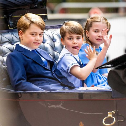 Bei der offiziellen Geburtstagsparade für die Queen