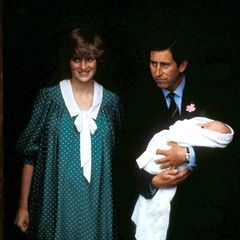 Prinzessin Diana, Prinz Charles und Prinz William 1982