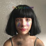 Sia – The Greatest  Mit "The Greatest" hat Sängerin Sia mal wieder einen absoluten Hit in die Charts gebracht. Er beinhaltet nicht nur einen besonders kraftvollen und emotionalen Text, sondern vor allem das Musikvideo hat es in sich. Mit dem Video, in dem Tänzerin Maddie Ziegler wie auch schon in Sias "Chandelier"-Video die Hauptrolle spielt, setzt sie ein deutliches Statement für die Pride-Gemeinschaft. Anlässlich der furchtbaren Schießerei in einem LGBT-Club in Orlando 2016 – eines der schlimmsten Schusswaffenmassaker in der jüngeren US-Geschichte – erinnert das Musikvideo an die Tat. Durch die gleiche Anzahl an Tänzer:innen soll die Zahl der Opfer repräsentiert werden. Außerdem wird mit der Regenbogenfarben-Gesichtsbemalung der Hauptrolle und der Nachtclubkulisse mit Einschusslöchern in den Wänden auf den schrecklichen Vorfall hingewiesen. Ein bedeutsames Musikvideo, durch das die Menschen an den Hass gegen queere Menschen erinnert werden sollen, der nichts auf der Welt zu suchen hat!