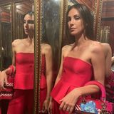 Style Alessandra de Osma: Alessandra de Osma in rotem Abendkleid