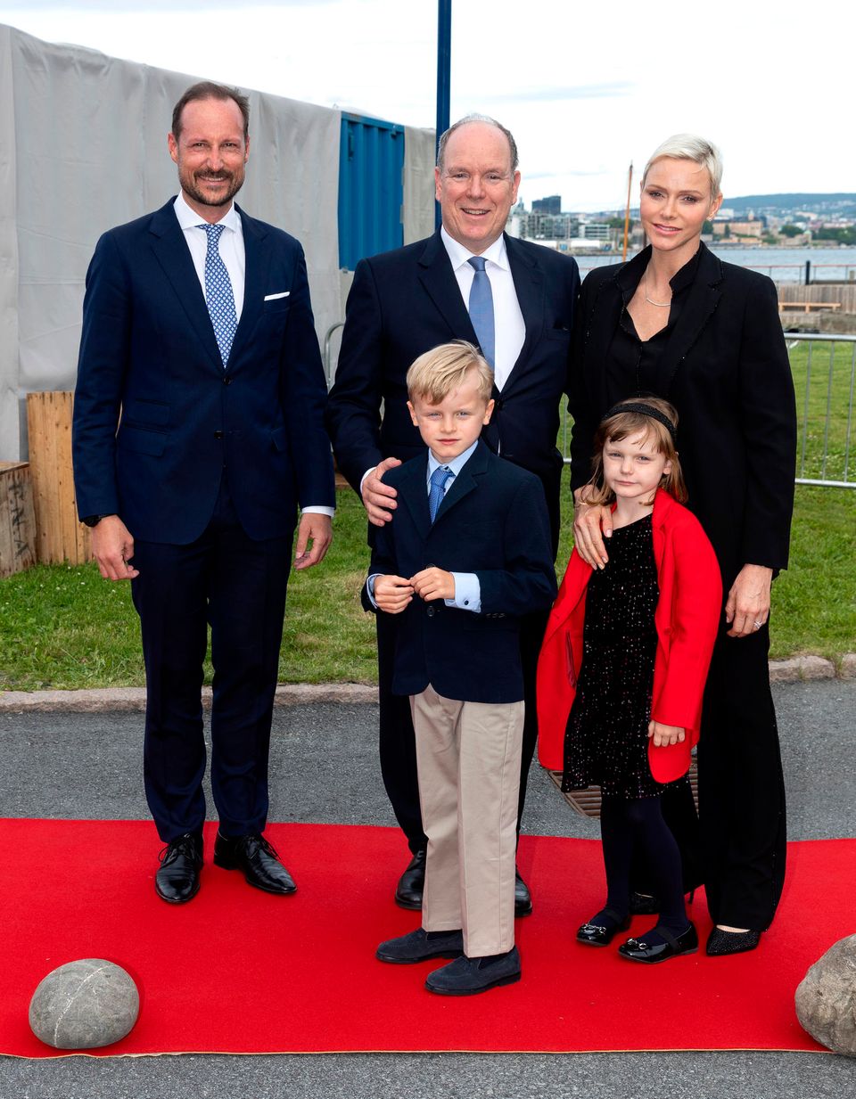 Il principe ereditario Haakon, il principe Alberto, la principessa Charlene, il principe Jack e la principessa Gabriella all'inaugurazione della mostra "Navigando nel Mare della Scienza" Al Museo Fram di Oslo, Norvegia, 22 giugno 2022.