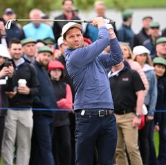 Sport: Jamie Dornan spielt Golf