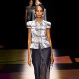 Giorgio Armani Privé Herbst/Winter 2022/2023.