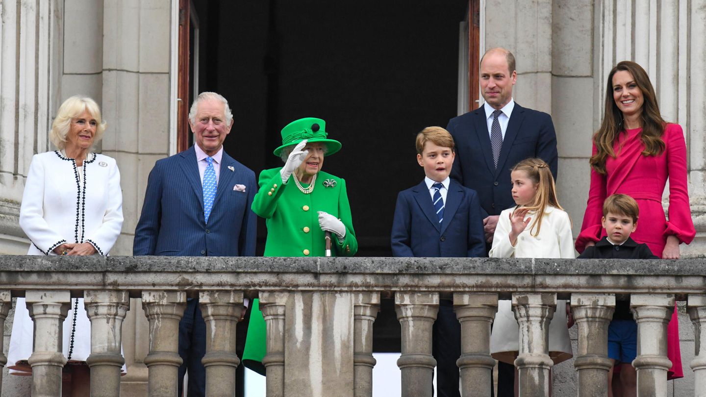 Queen Elizabeth + Co Welchen Abschluss haben die britischen Royals