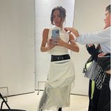 Bei einem Fotoshooting für die Vogue Australia zeigt sich Victoria im Schwarz-weiß-Look von ihrer stylischsten Seite und erfreut ihre Instagram-Fans mit diesen ersten Eindrücken.