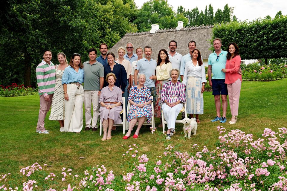 La reine Margrethe vous invite à la réunion de la famille royale au château de Gravenstein.