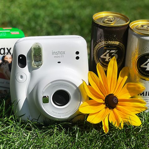 Gewinnspiel: Licor 43 verlost stylische Polaroid-Kameras