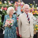 Windsor Terminkalender: Herzogin Camilla lächelt ihren Prinz Charles an.