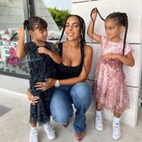 Eine Familie ein Geschmack: Georgina Rodríguez und ihre beiden Mädels Eva und Alana haben sich die Haare in Zöpfe flechten lassen. Bei Instagram zeigen sie stolz das Ergebnis. Wie süß!