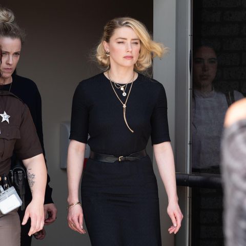 Amber Heard beim Verlassen des Gerichtes nach der Verkündung des Urteils am 1. Juni 2022 in Fairfax, Viginia.