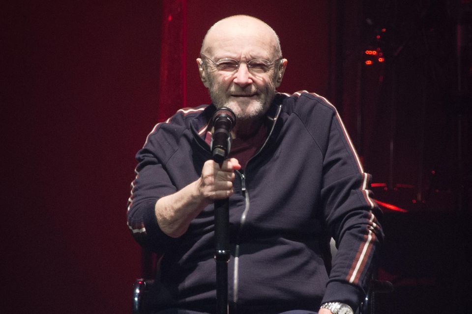 Phil Collins während einem Konzert