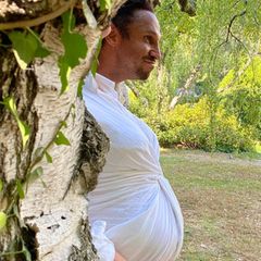 Optische Täuschung: Daniel Aminati mit Babybauch
