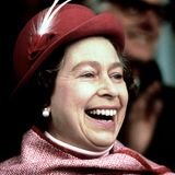1969  Königin Elisabeth kam besonders bei ihren geliebten Pferdeschauen und -rennen aus sich raus, und dann war ihr authentisches Lachen besonders ansteckend.