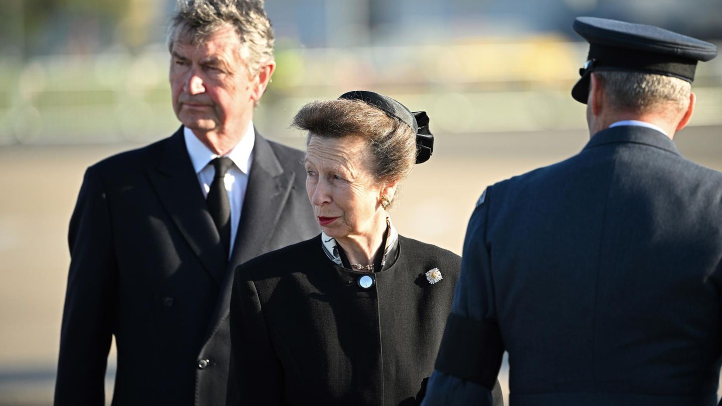 Prinzessin Anne Bewegendes erstes Statement nach Tod der Queen GALA.de