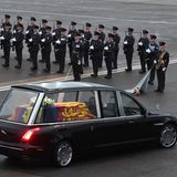 Queen Elizabeth Sarg Prozession: königlicher Leichenwagen