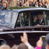Am 14. September 2022, am Tag von Queen Elizabeths Sarg-Prozession durch London, hat König Charles mittags Clarence House verlassen und ist zum Buckingham Palast vorgefahren, um von dort aus seine Mutter bis zur Westminster Hall zu begleiten.