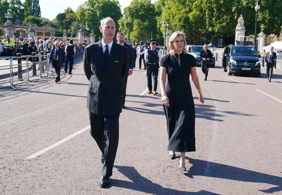 Prinz Edward und Gräfin Sophie von Wessex am 17. September 2022 vor dem Buckingham Palast.