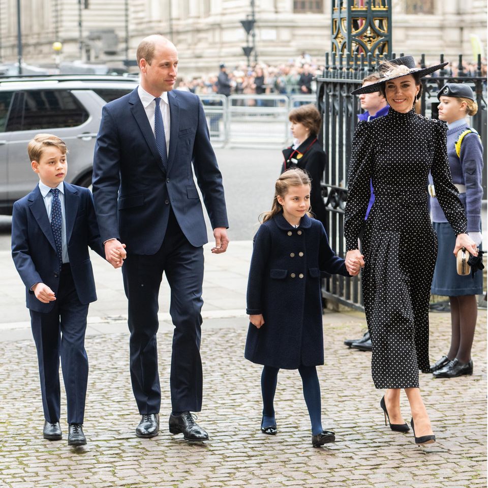 Prinz George, Prinz William, Prinzessin Charlotte und Catherine, Princess of Wales