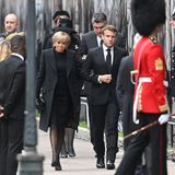 Auch der französische Präsident Emmanuel Macron und seine Frau Brigitte Macron gehören natürlich zu den Trauergästen.