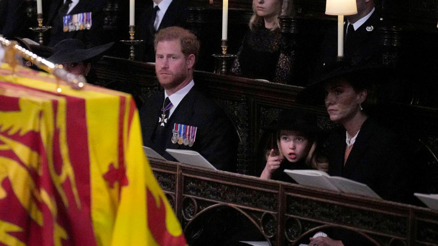 Queen-Elizabeth-Diesen-ergreifenden-Moment-haben-viele-verpasst