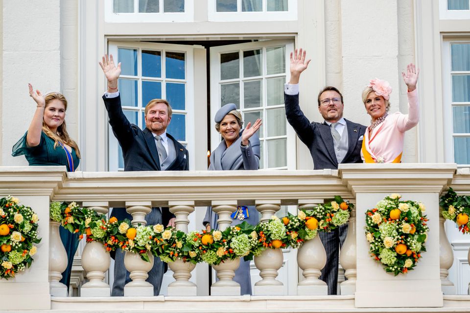 König Willem + Königin Máxima: Prinzessin Amalia, Prinz Constantijn und Prinzessin Laurentien König Willem + Königin Máxima: Prinzessin Amalia, Prinz Constantijn und Prinzessin Laurentien