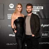 Toni Garrn und Ehemann Alex Pettyfer lassen sich die Modenschau ebenfalls nicht entgehen.